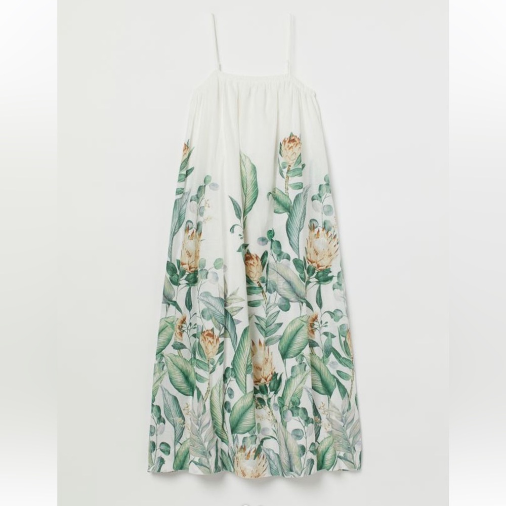 H&M voluminous line-blend dress